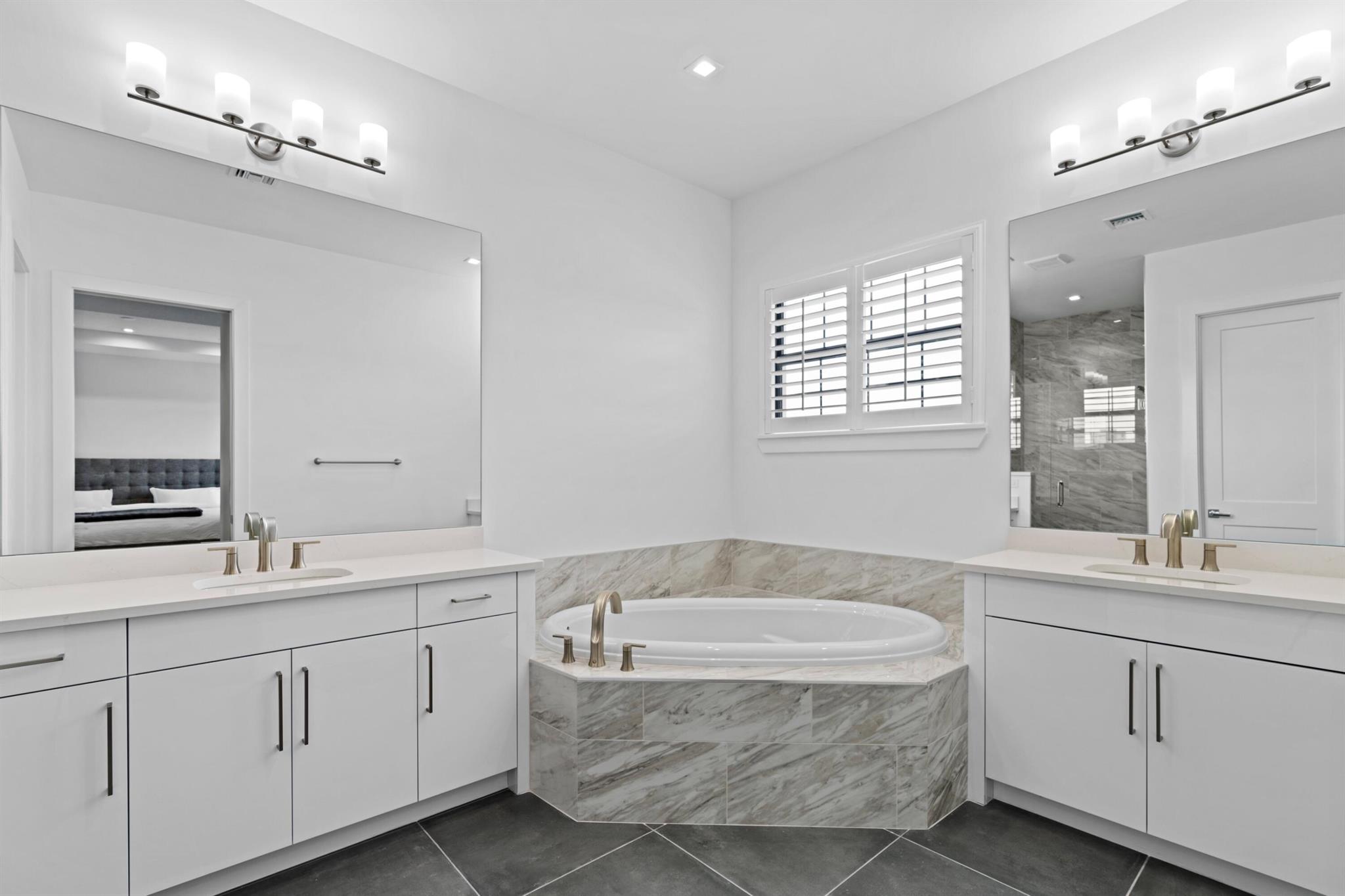 3038 Safflower Circle