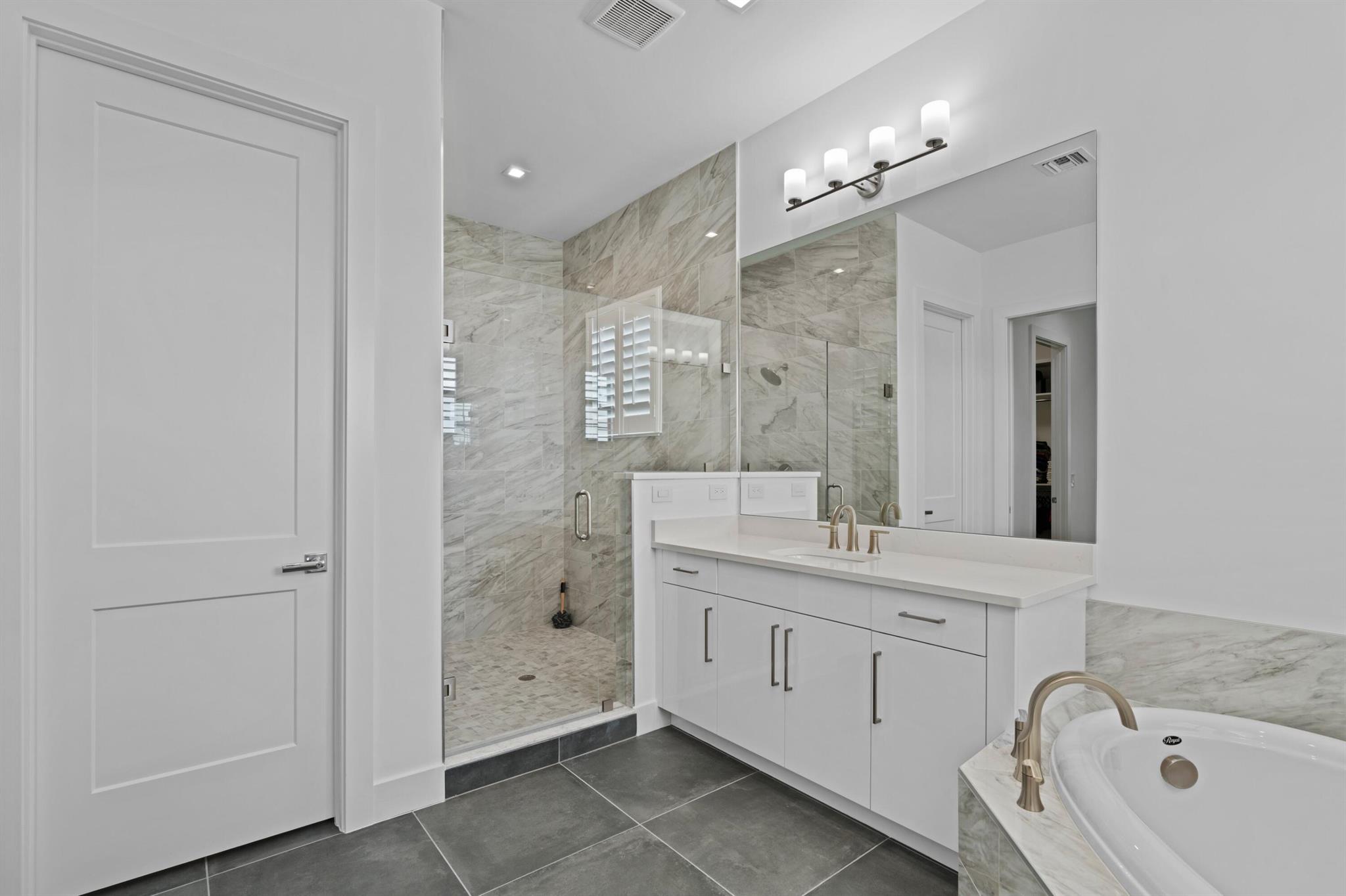 3038 Safflower Circle
