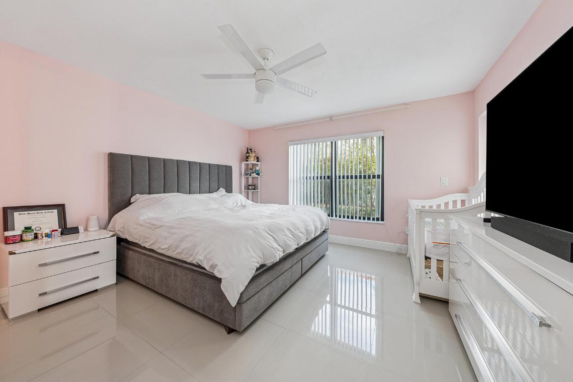 896 N Federal Highway 124