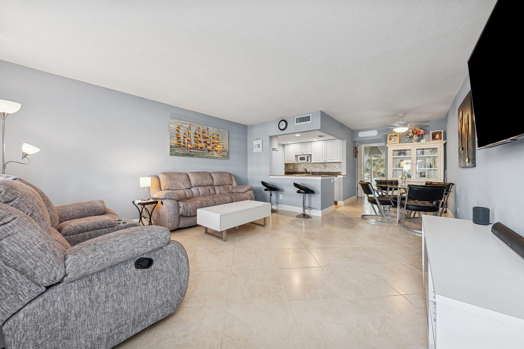 2565 S Ocean Boulevard 1180
