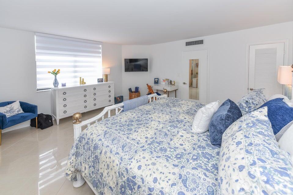 2860 S Ocean Boulevard 202
