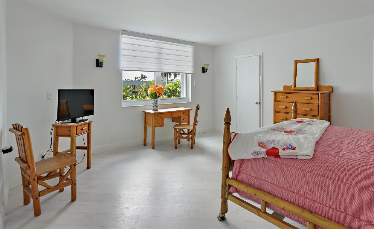 2860 S Ocean Boulevard 311