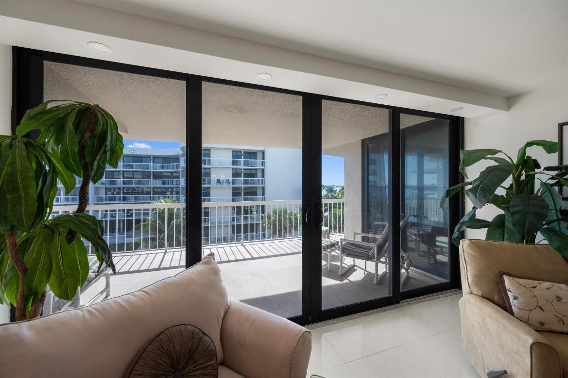 3250 S Ocean Boulevard 401s, Palm Beach Unit: 401s