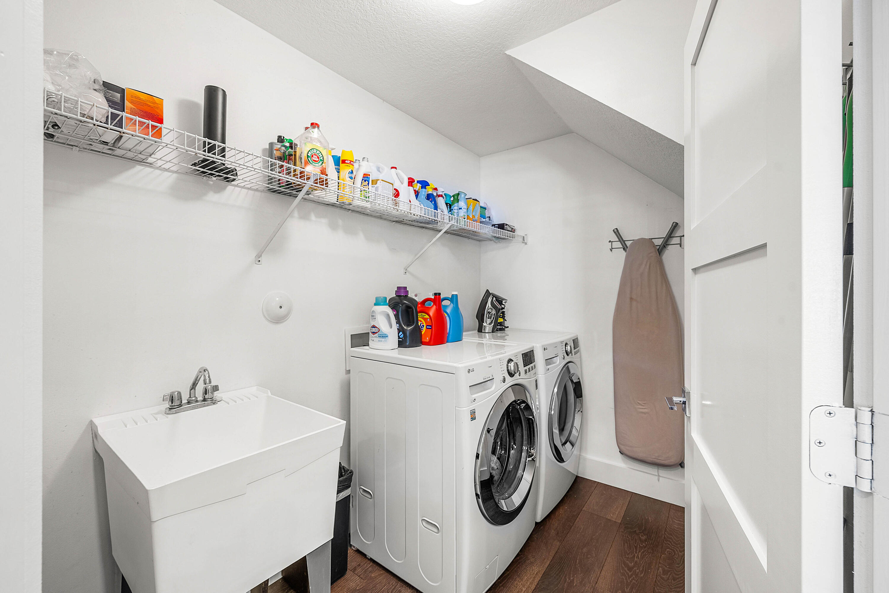 7032 Brunswick Circle