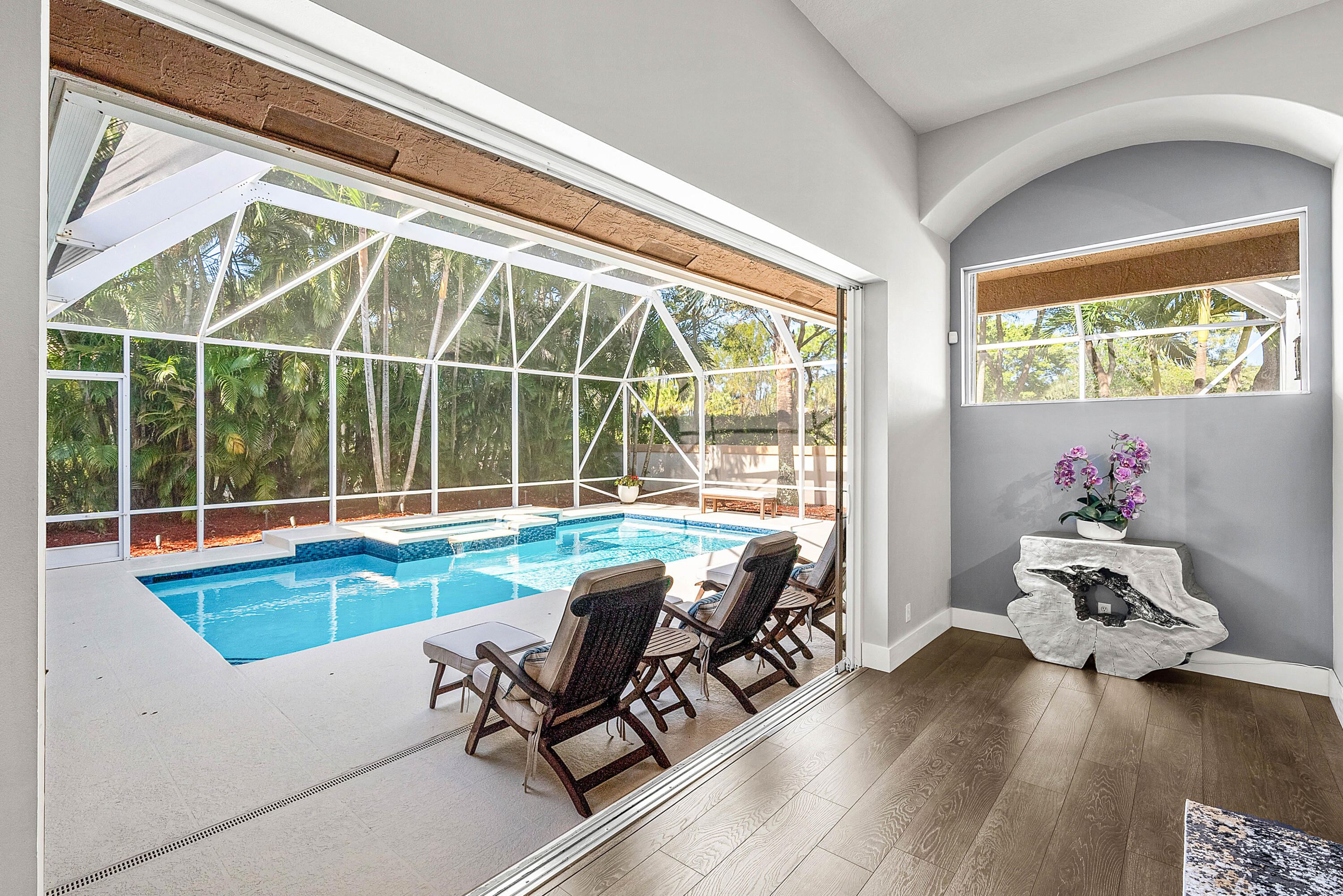 7032 Brunswick Circle