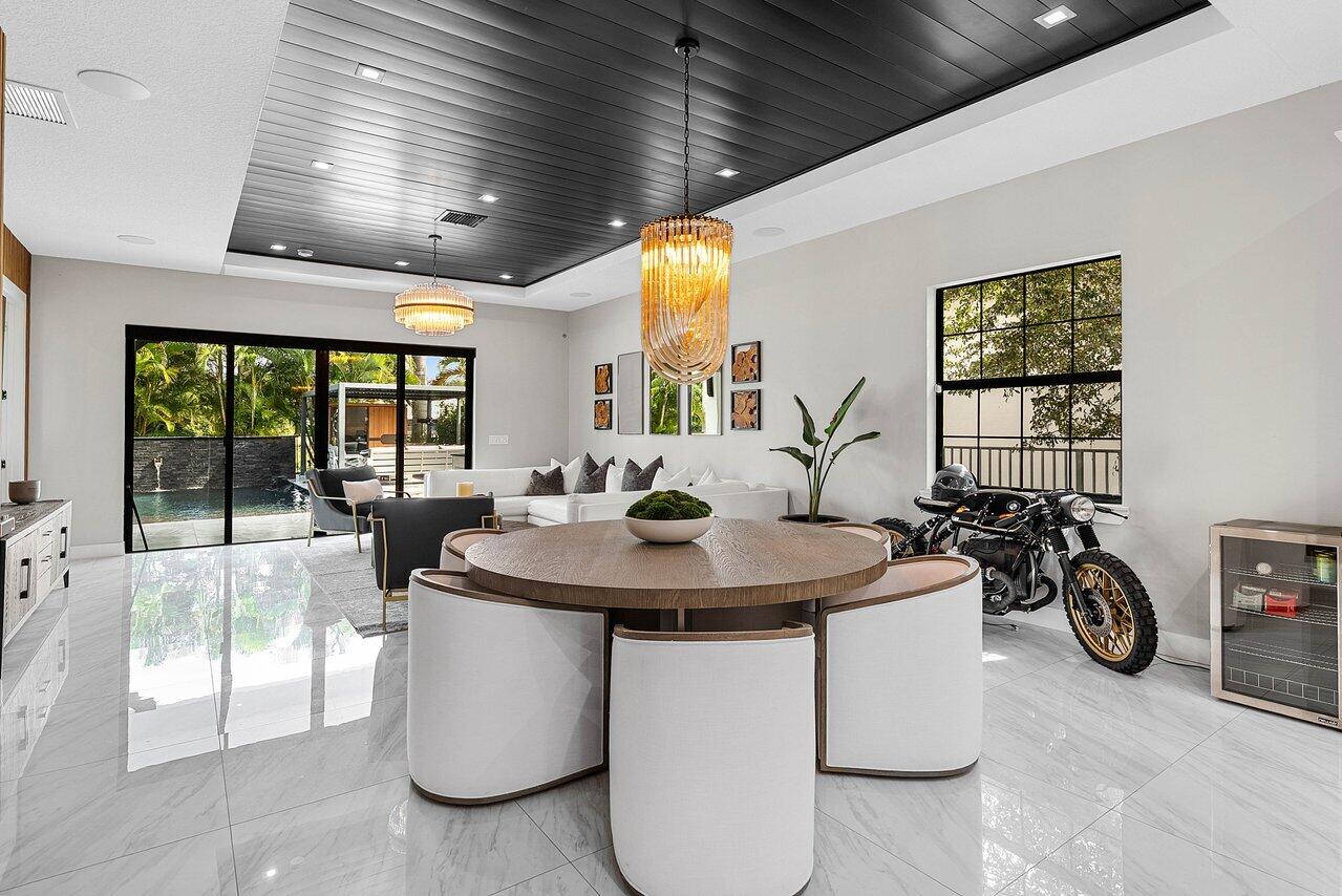 3019 Gin Berry Way