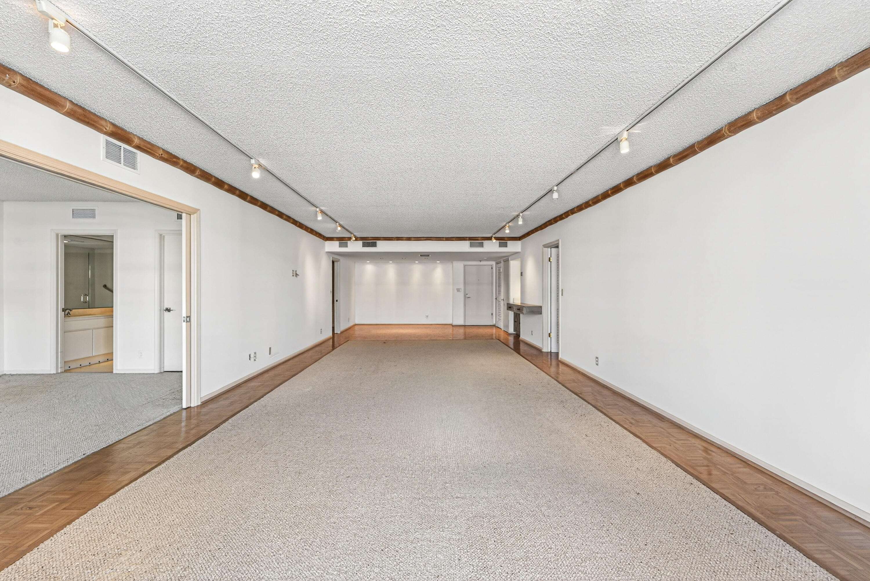 2600 S Ocean Boulevard 403s