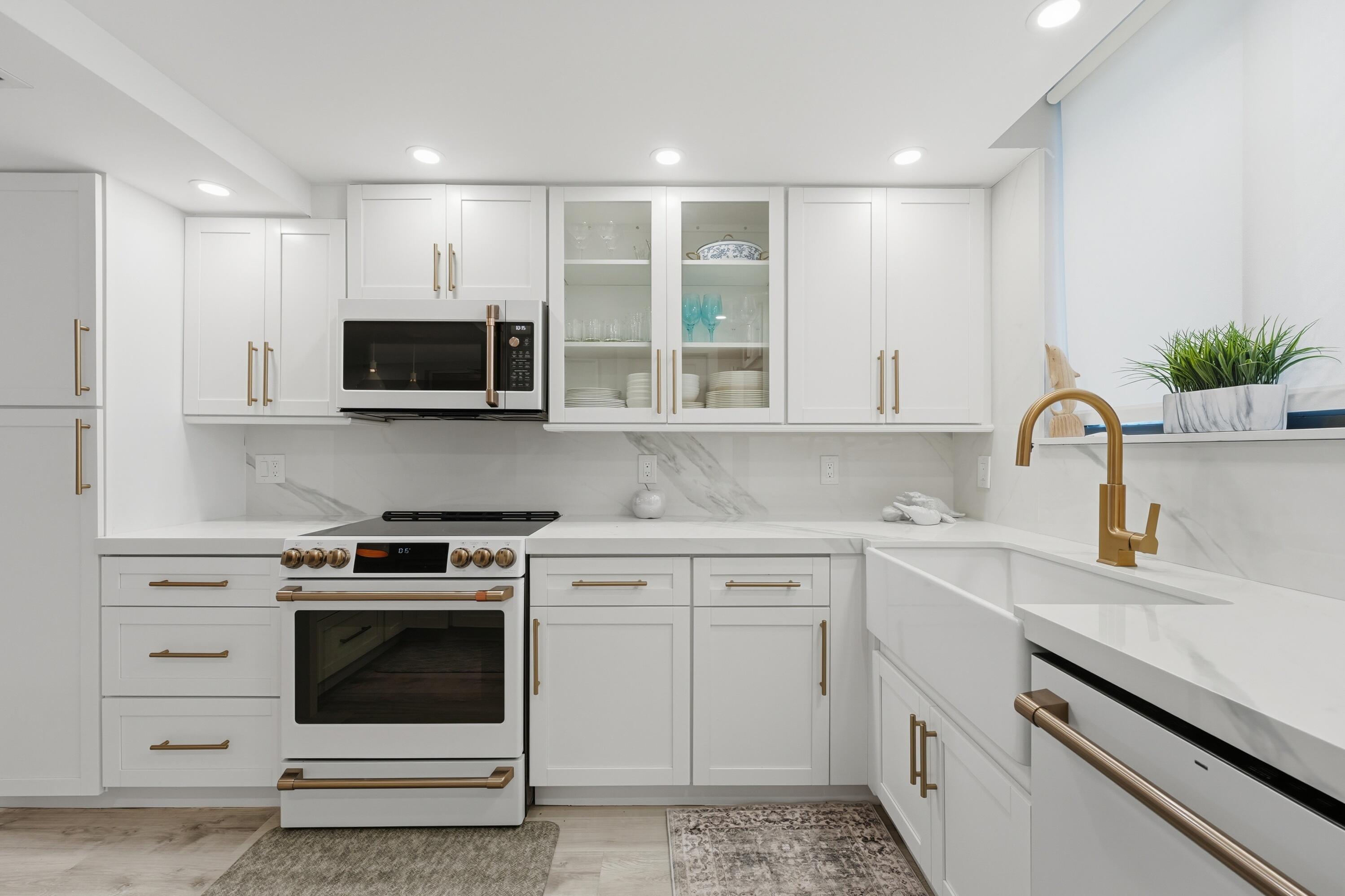 200 Ocean Trail Way 801