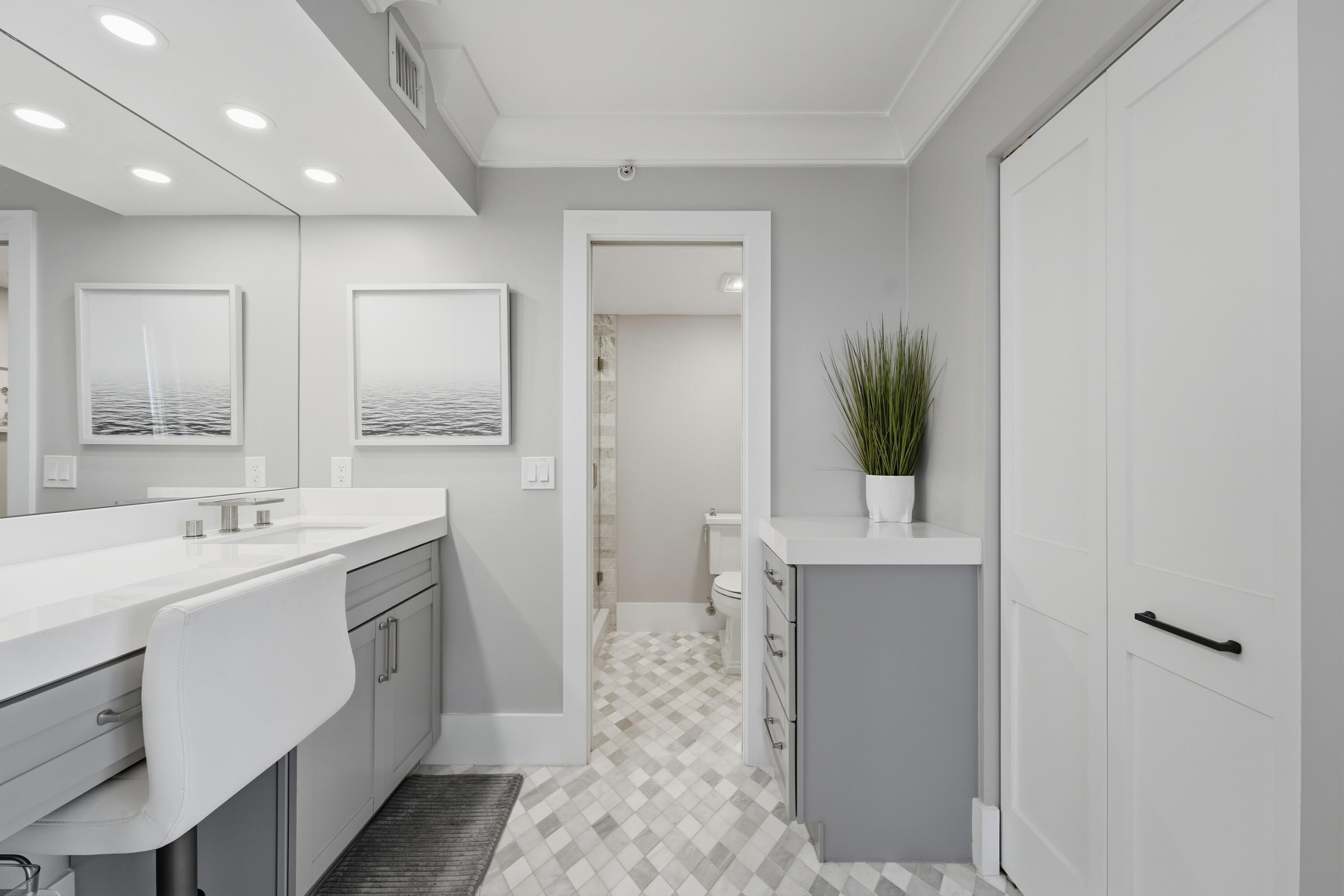 200 Ocean Trail Way 801