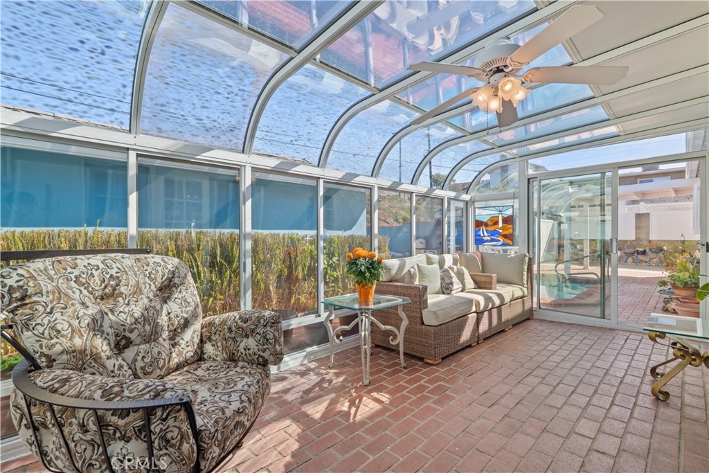 1806 W 25th