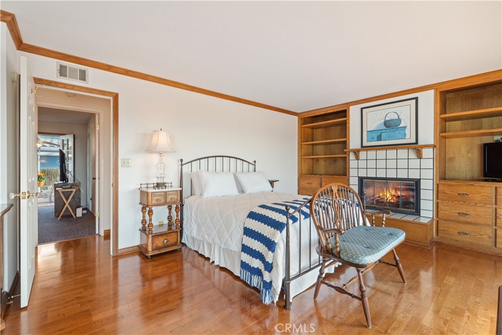 1806 W 25th