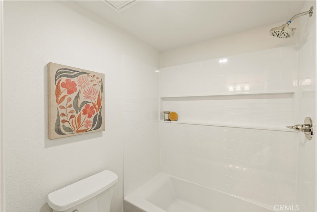 2800 Plaza Del Amo 47