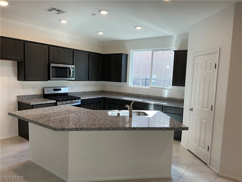 1355 Graphite Avenue lot 43