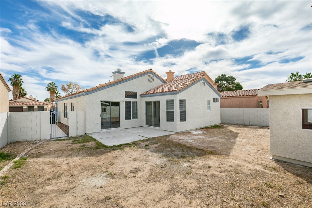 4927 Rancho Domingo Court