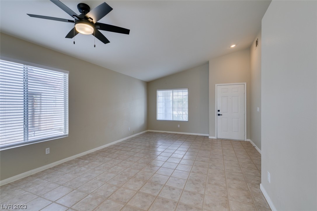4927 Rancho Domingo Court