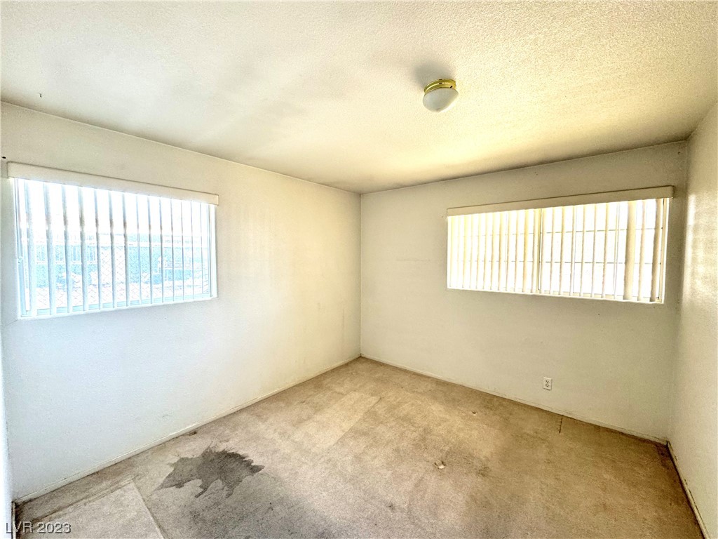 1307 Tamerack Avenue