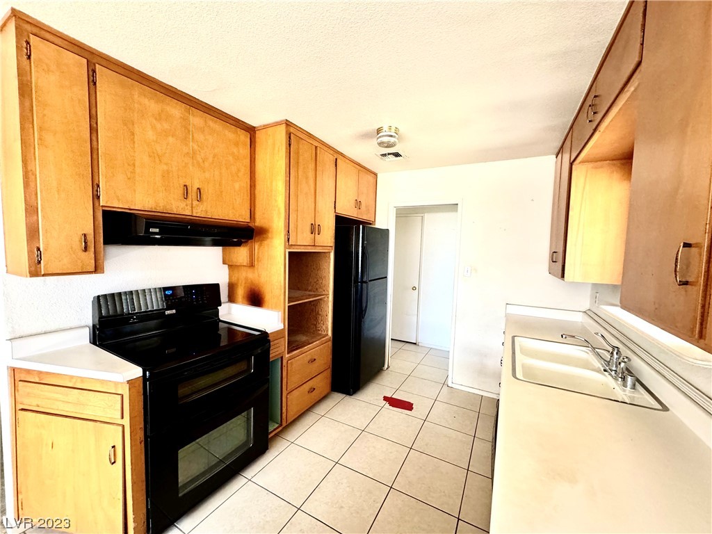 1307 Tamerack Avenue