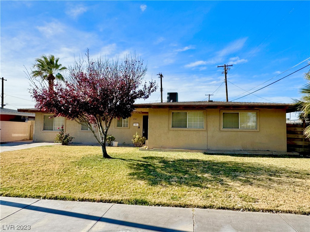 1307 Tamerack Avenue