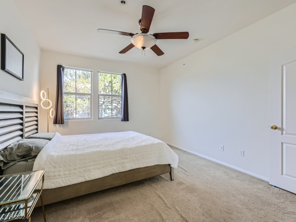 2325 Windmill Parkway 821