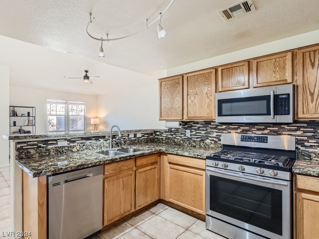 2325 Windmill Parkway 821