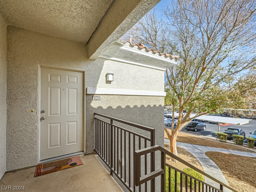2325 Windmill Parkway 821