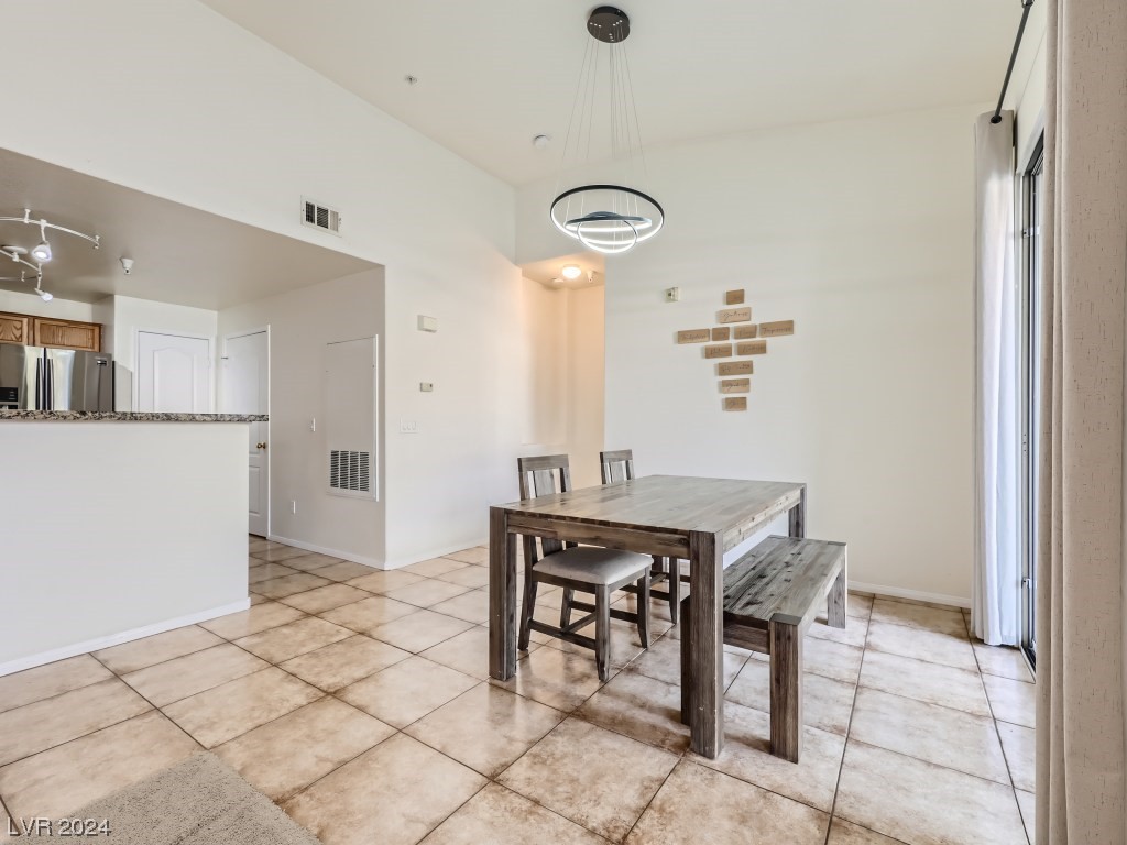2325 Windmill Parkway 821