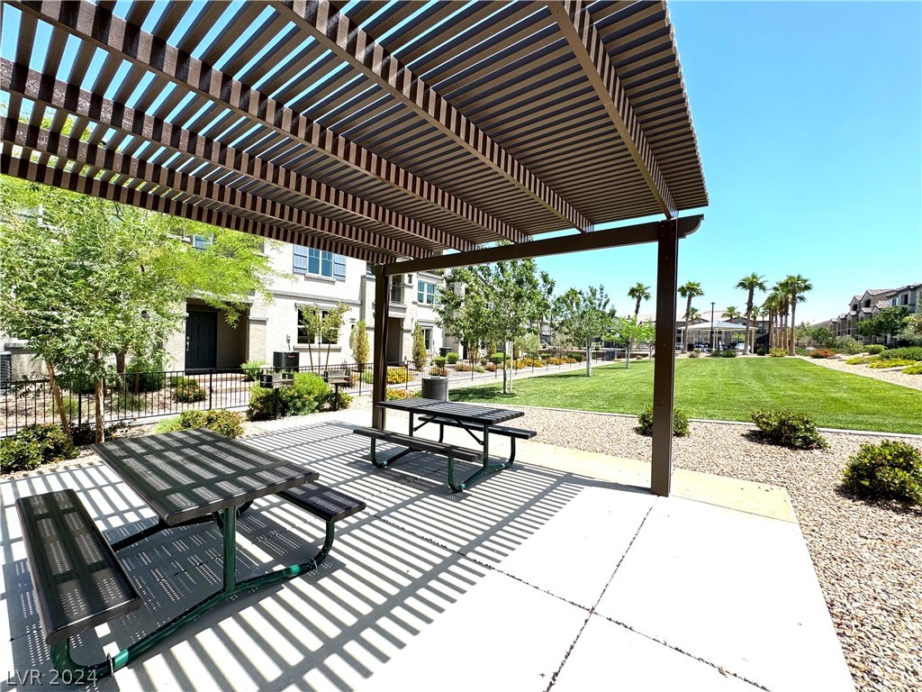 486 Filaree Place