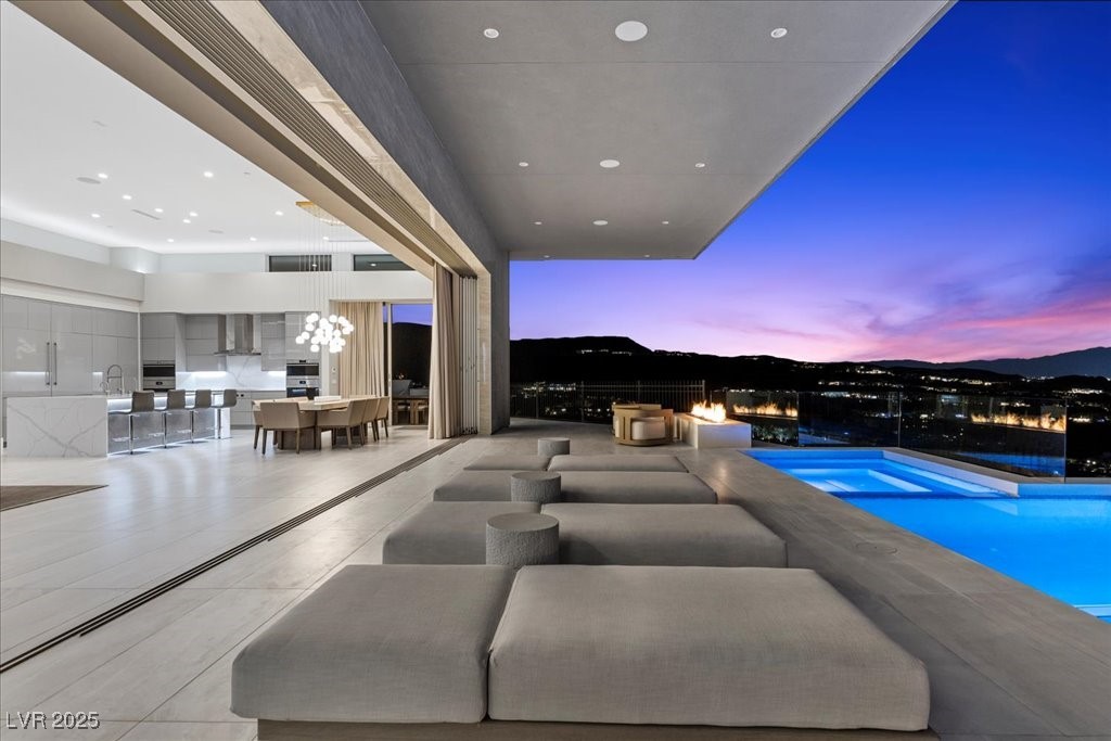 615 Scenic Rim Drive