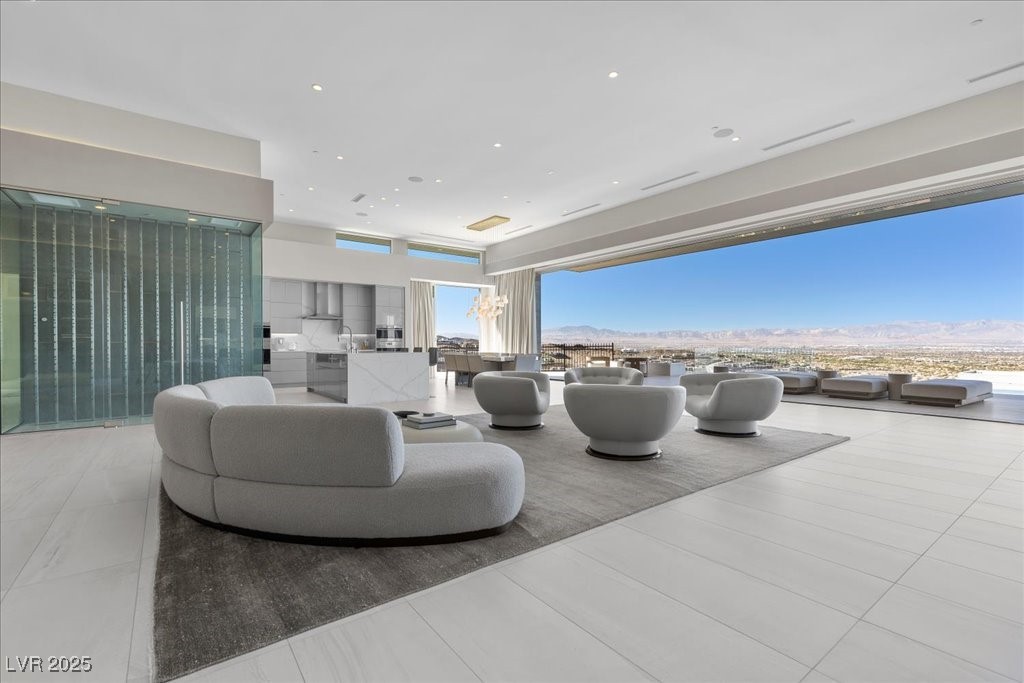 615 Scenic Rim Drive