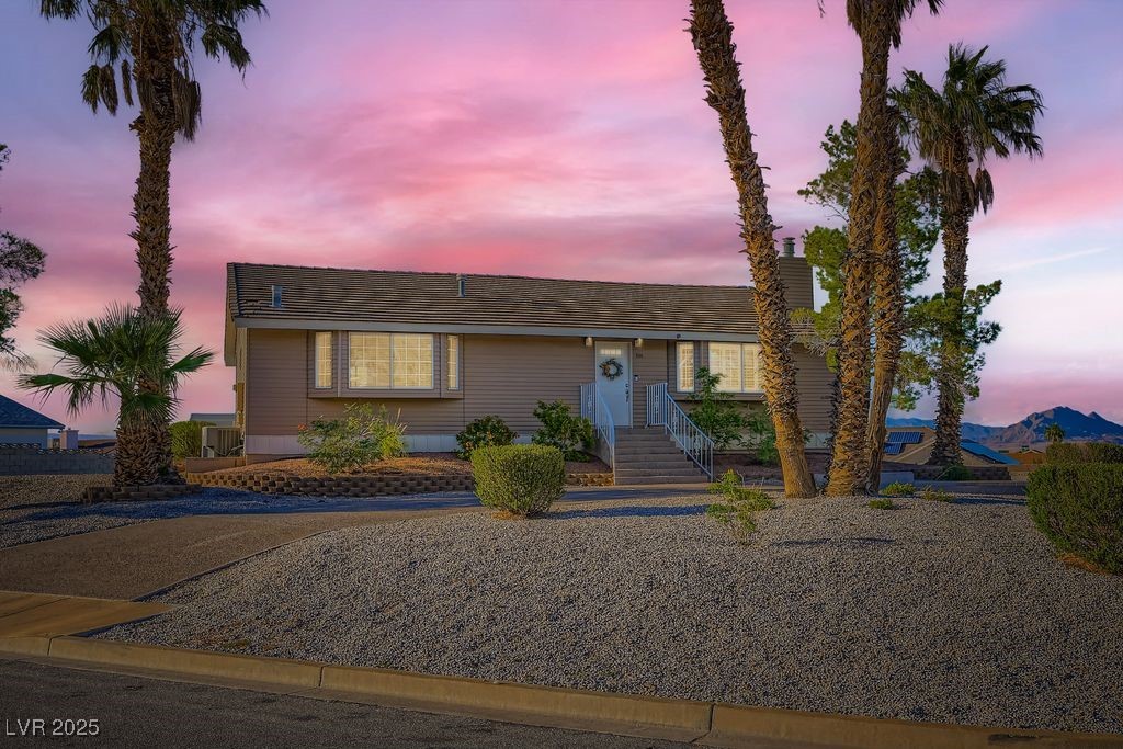 200 West Cypress Drive