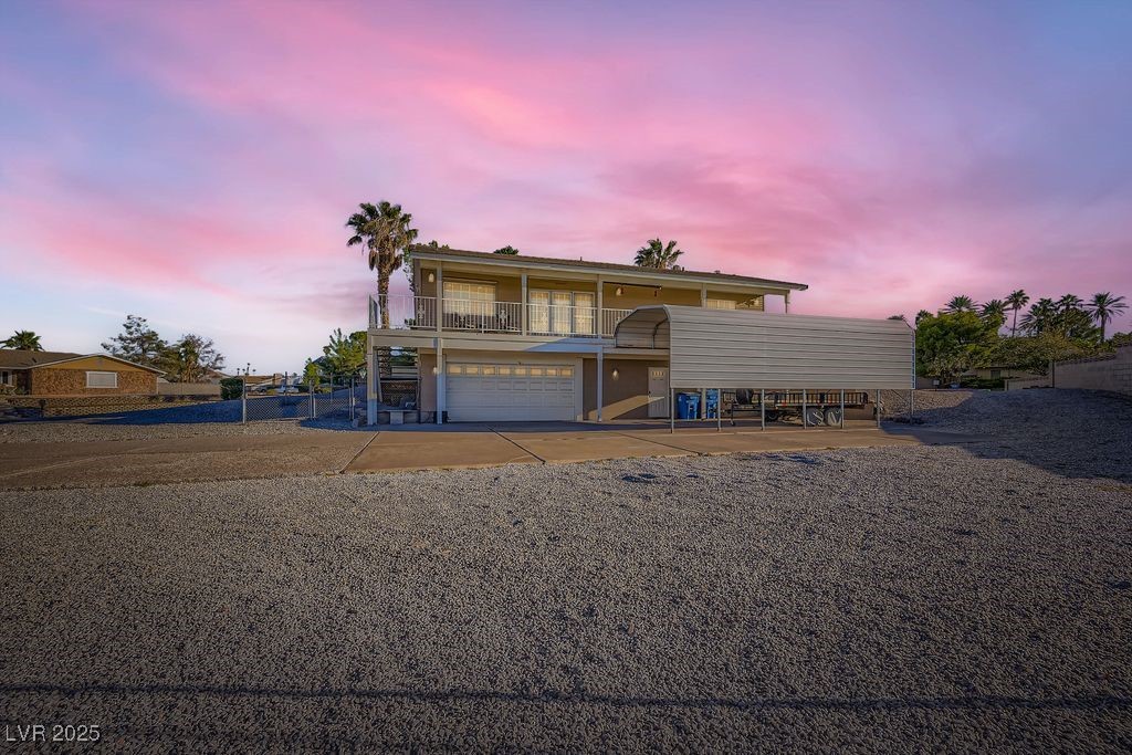 200 West Cypress Drive