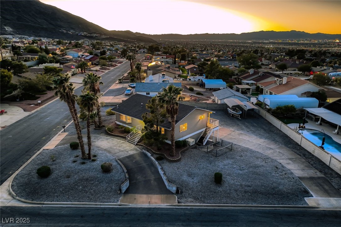 200 West Cypress Drive