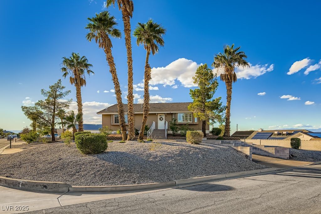 200 West Cypress Drive