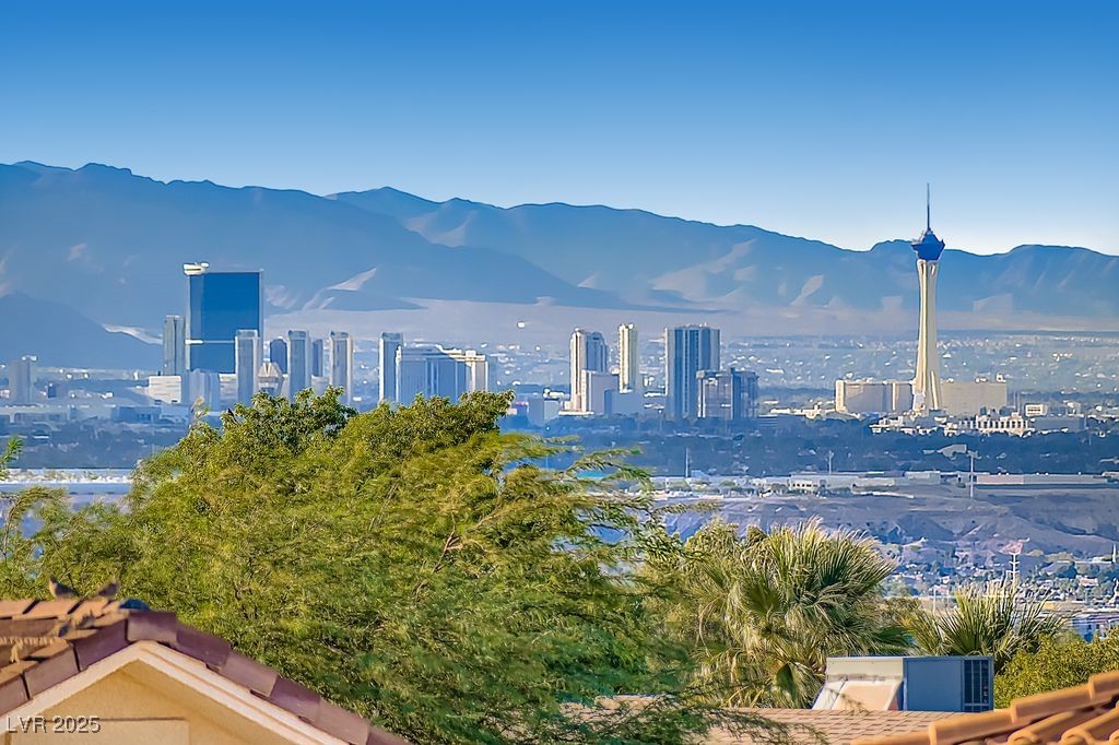 200 West Cypress Drive