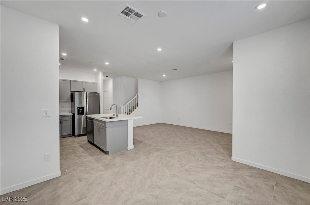 1175 Heliodor Avenue