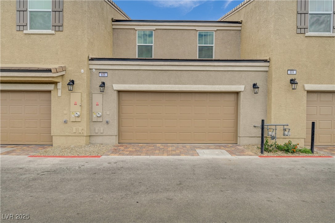 606 Bellus Place