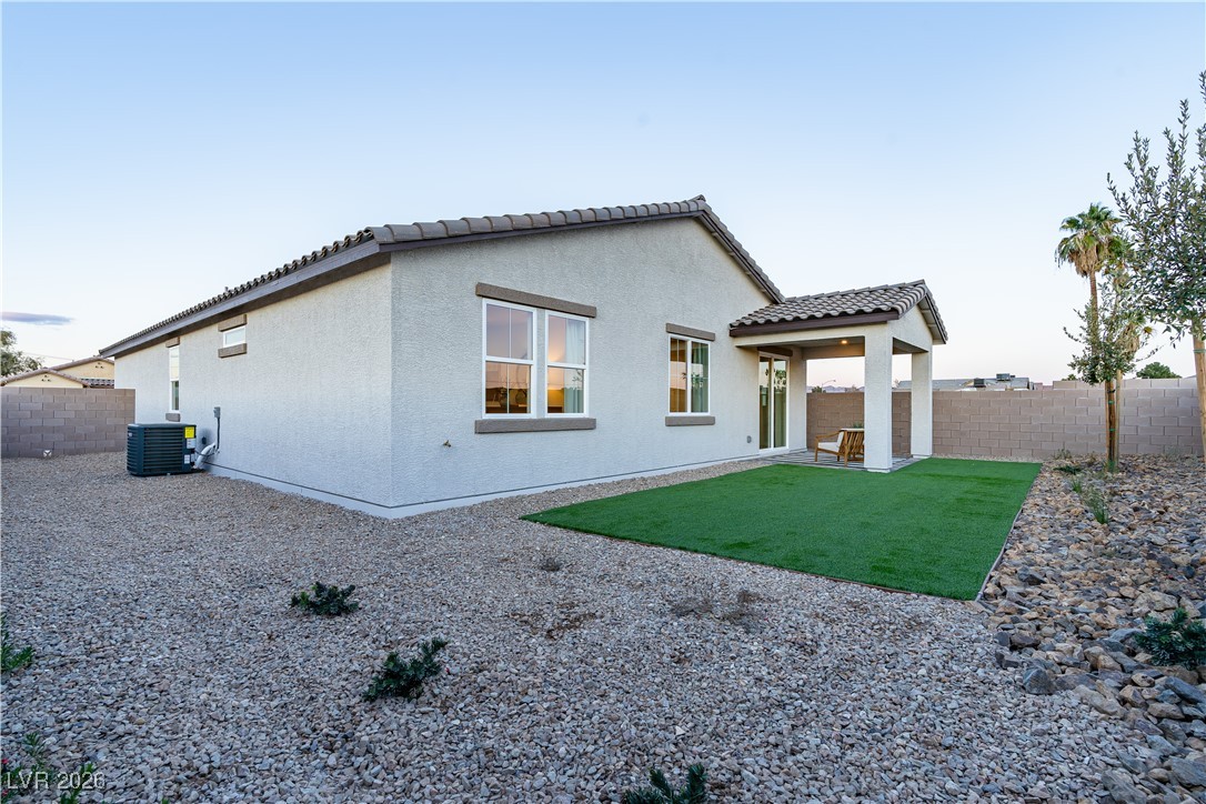 4027 Blooming Orange Avenue