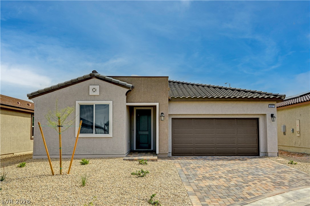 4027 Blooming Orange Avenue