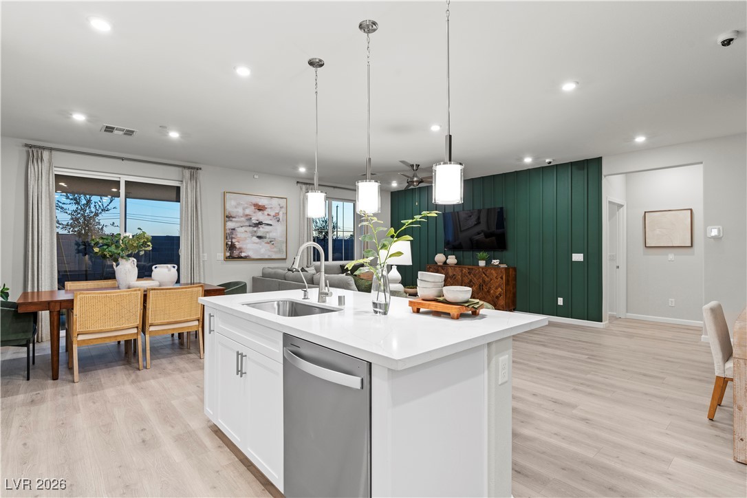 4027 Blooming Orange Avenue