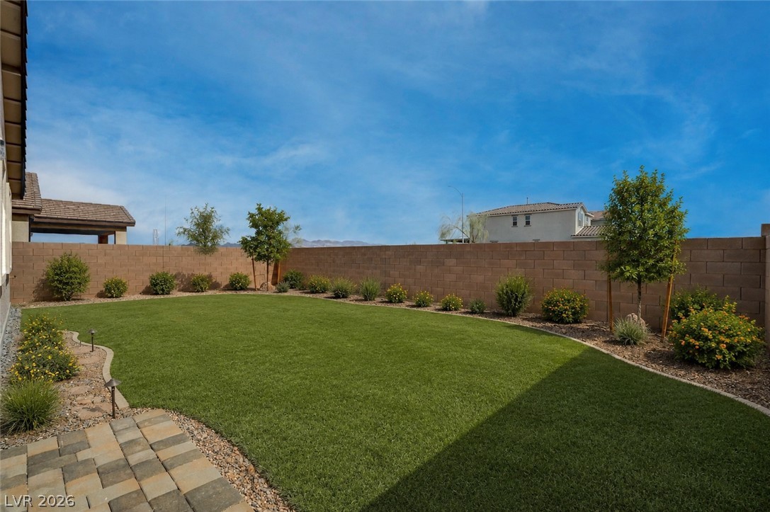 4027 Blooming Orange Avenue