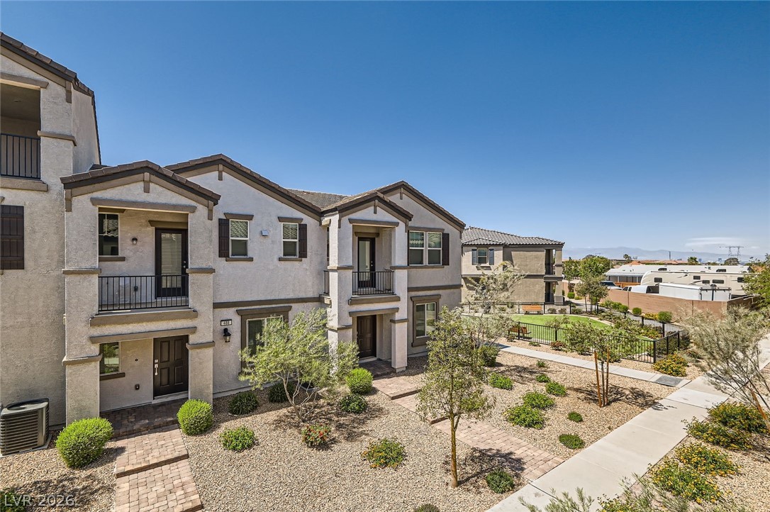 489 Filaree Place