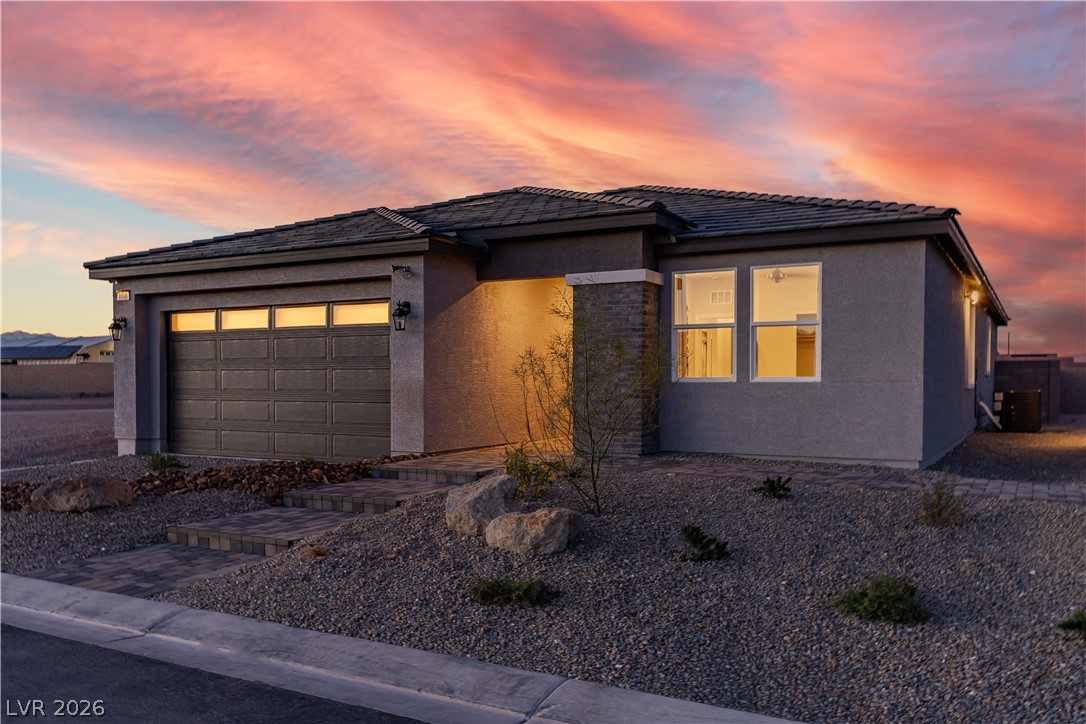 3946 Blooming Orange Avenue