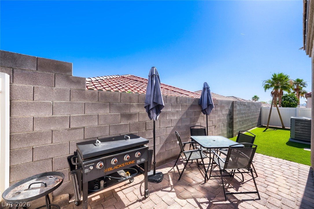 6254 Majestic Hills Avenue