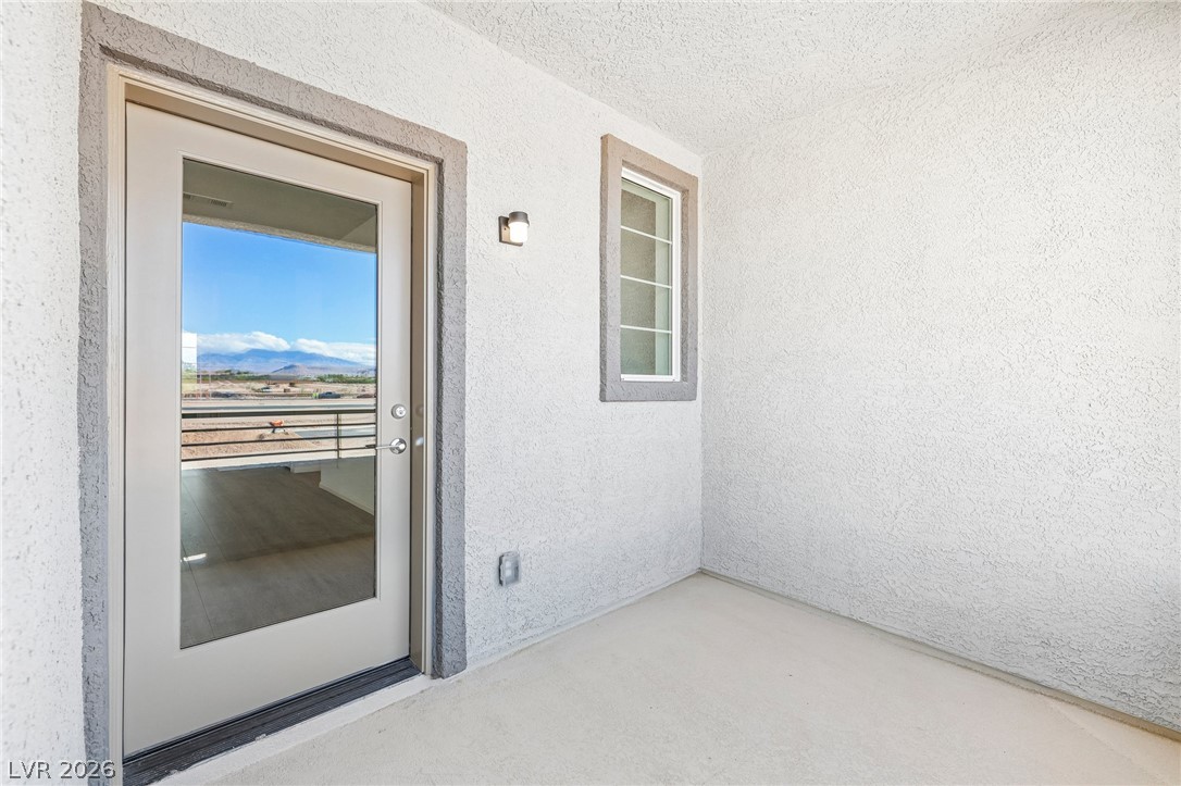 10407 Sapphire Storm Street
