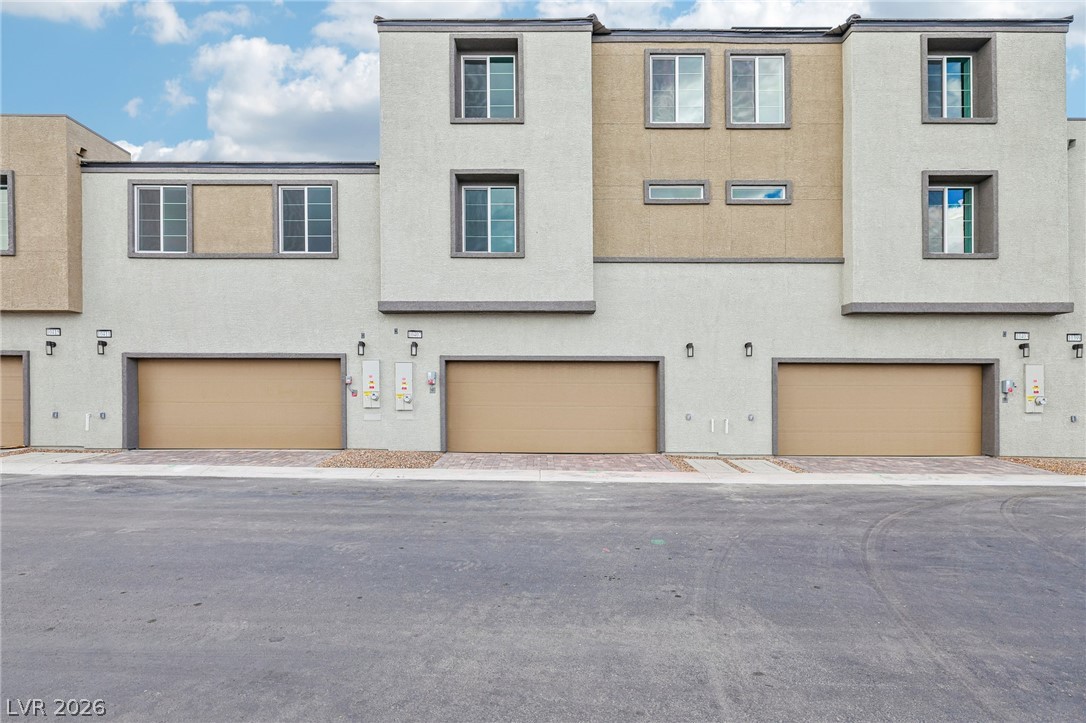 10407 Sapphire Storm Street