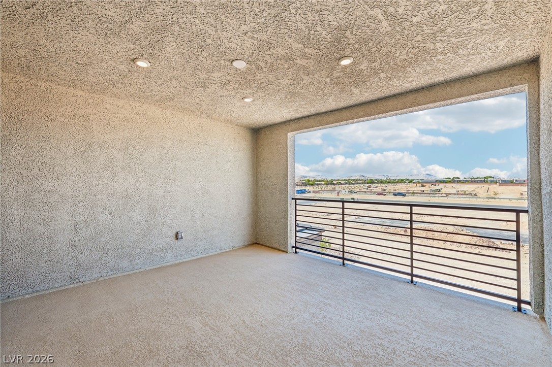 10407 Sapphire Storm Street
