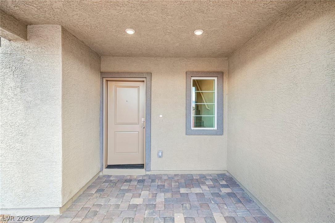 10407 Sapphire Storm Street