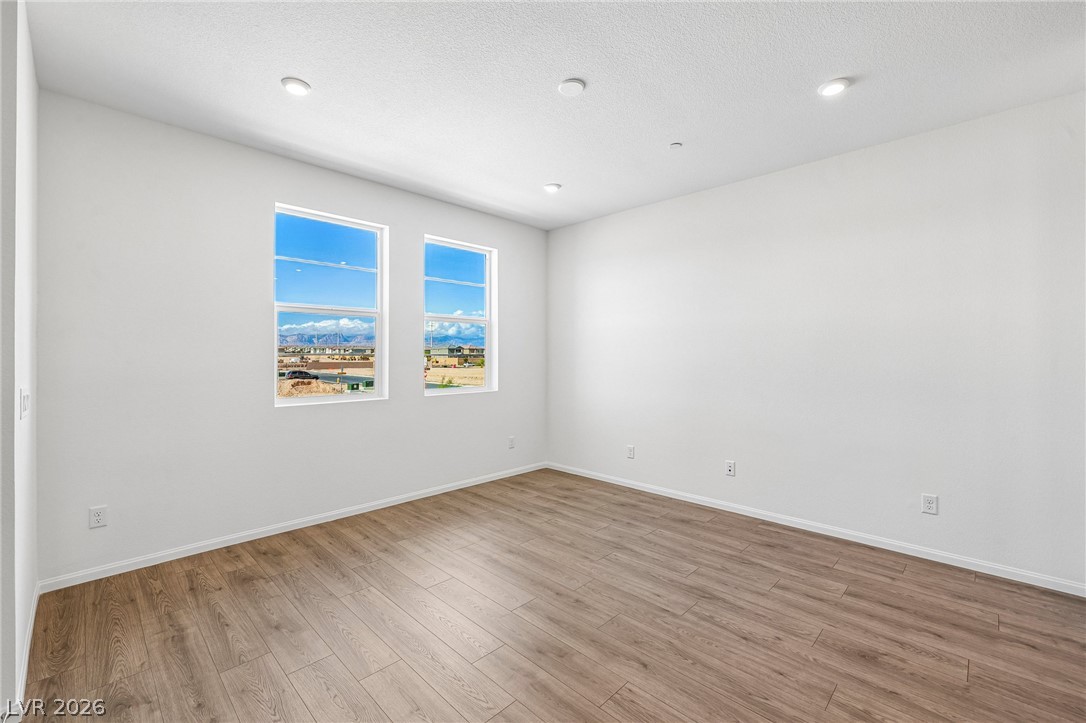 10407 Sapphire Storm Street