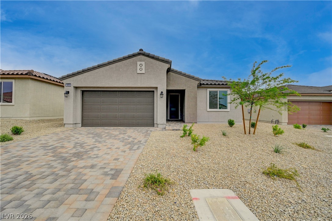 3896 Blooming Orange Avenue