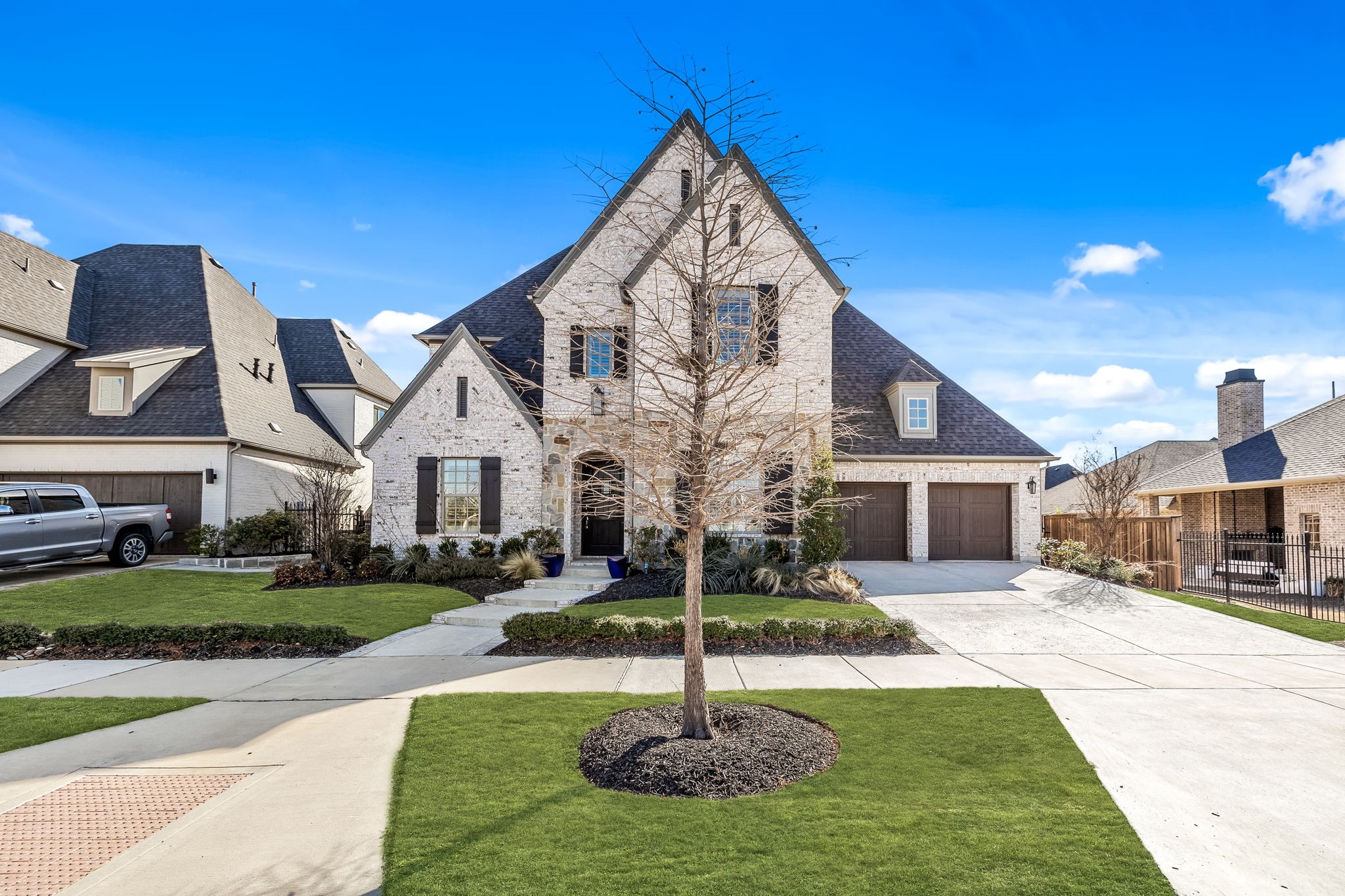 4043 Fairbanks Drive